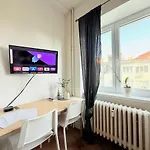 Cosy Flat In Center - Right Bellow Spilberk Castle * 브르노