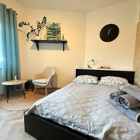 Apartamento Cosy Flat In Center - Right Bellow Spilberk Castle